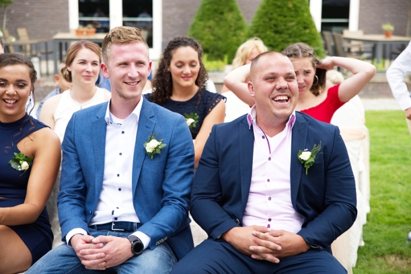 De ceremonie in het park