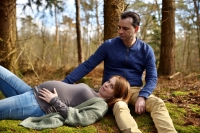 Zwangerschapsshoot in het bos