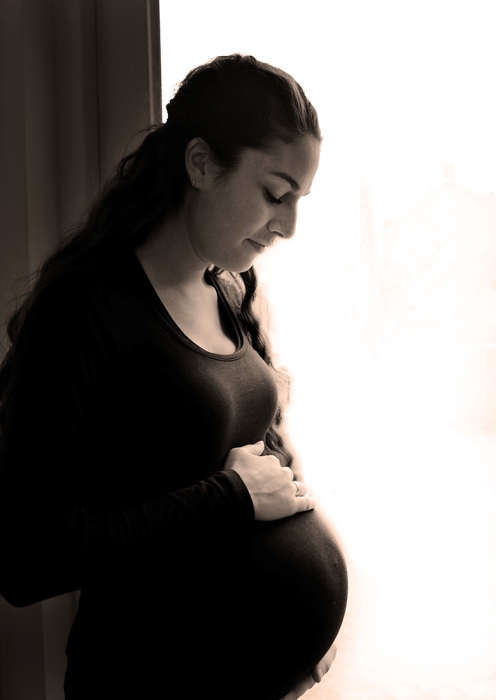 Silhouette van een zwangere vrouw